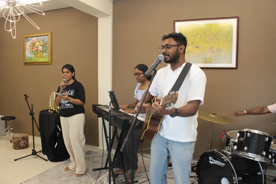 Band performing at JD.Music Live Concert 3.1